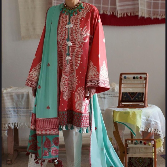 Preloved as good as new - Picture 1 of 3